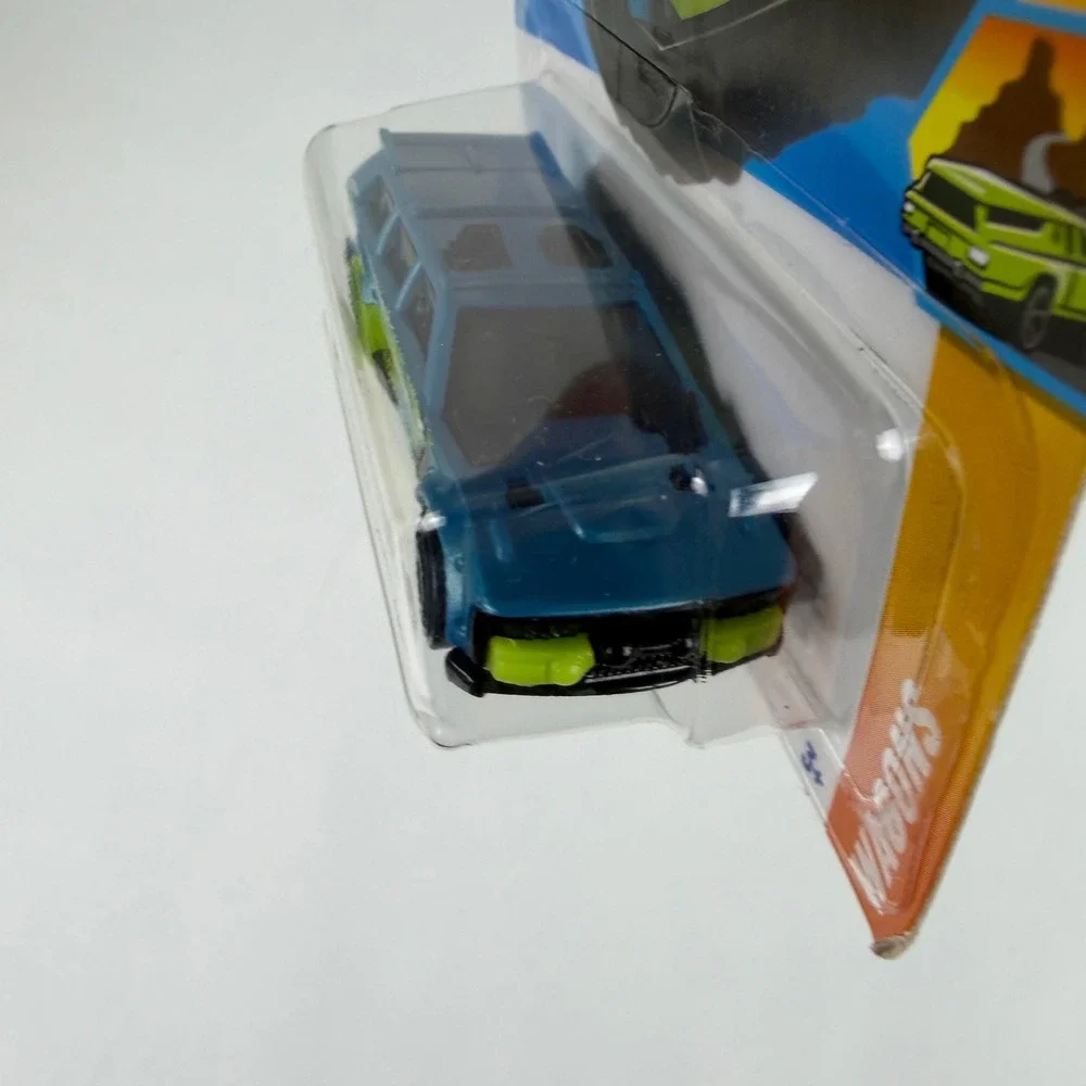 Hot Wheels Track Dwagon Blue‎ Lime Green Wagons Series 184/250 2024 Diecast Car